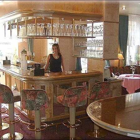 Otel Astoria 4*