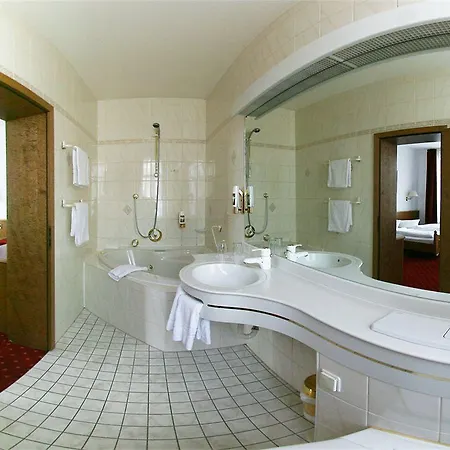 Otel Astoria 4*