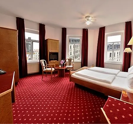 Astoria 4*