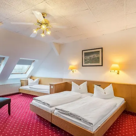 Astoria 4*