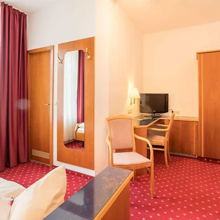 Otel Astoria Leipzig