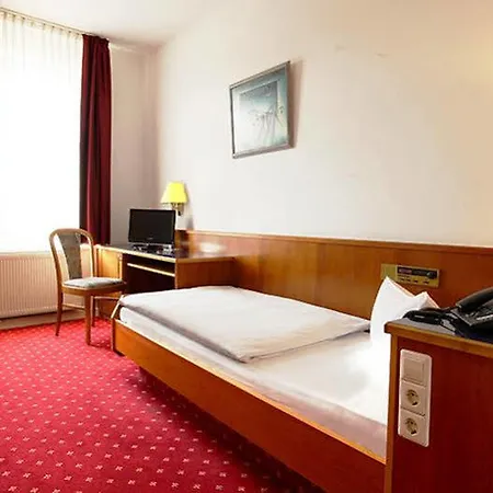 Astoria 4*